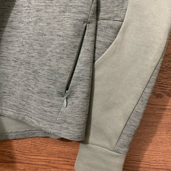 PUMA green hoodie size M - Picture 8 of 8